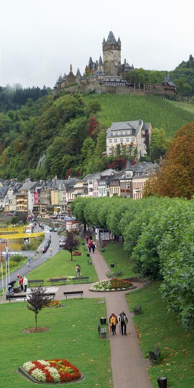 Moselland Hotel Im Enderttal Zum Onkel Willi كوتشيم المظهر الخارجي الصورة
