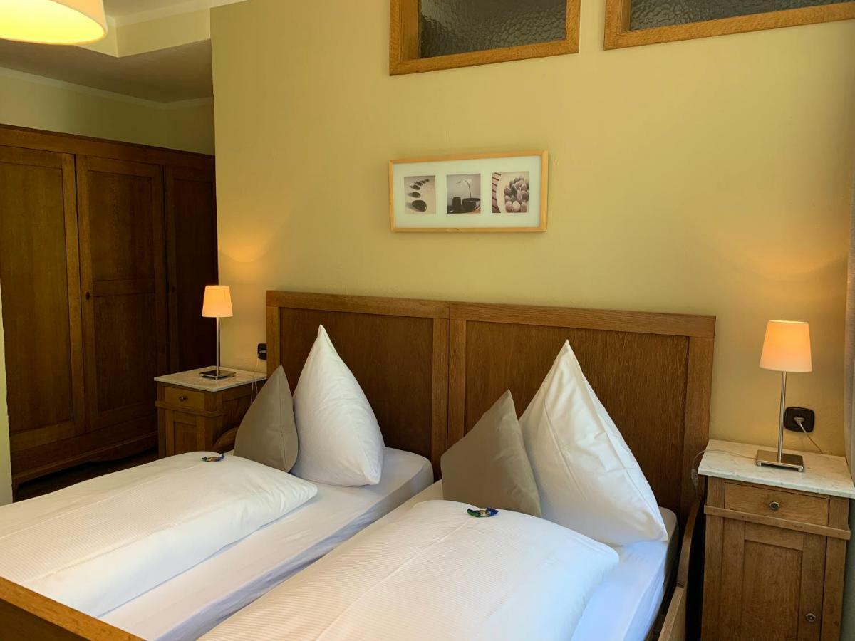 Moselland Hotel Im Enderttal Zum Onkel Willi كوتشيم المظهر الخارجي الصورة
